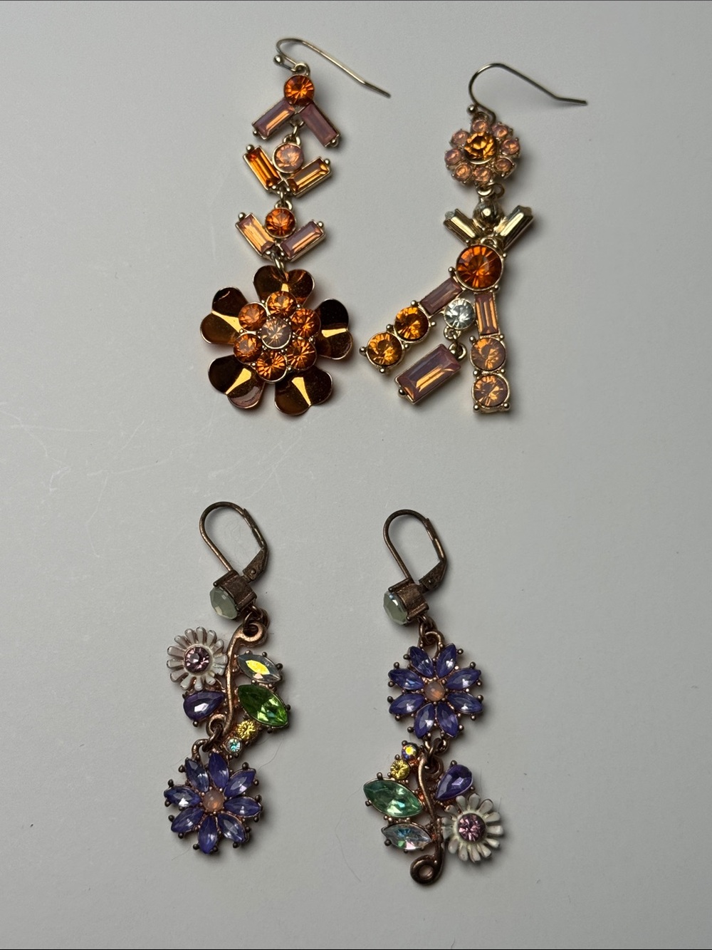 BETSEY JOHNSON 2 Sets Floral Drop Earrings Orange Purple Crystal Asymmetrical